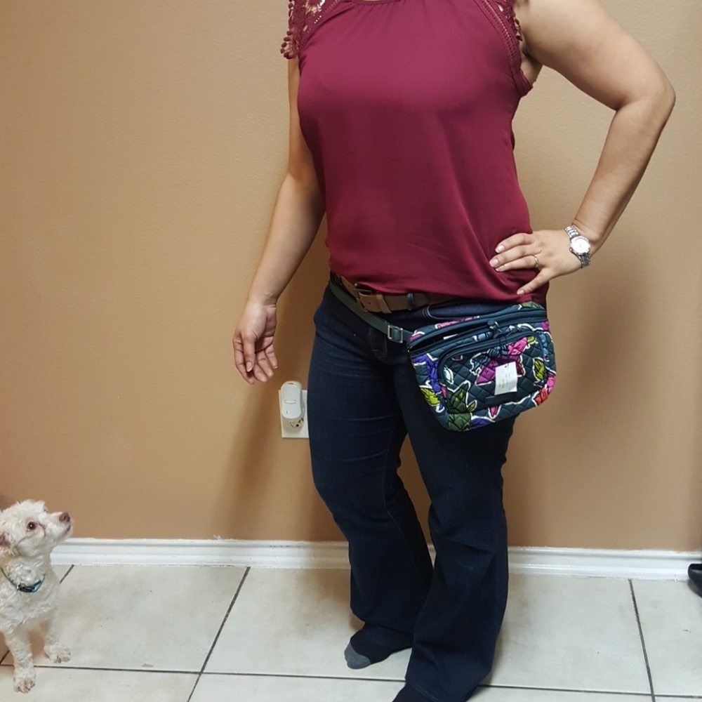 Vera Bradley Belt Bag - Pattern Falling Flowers